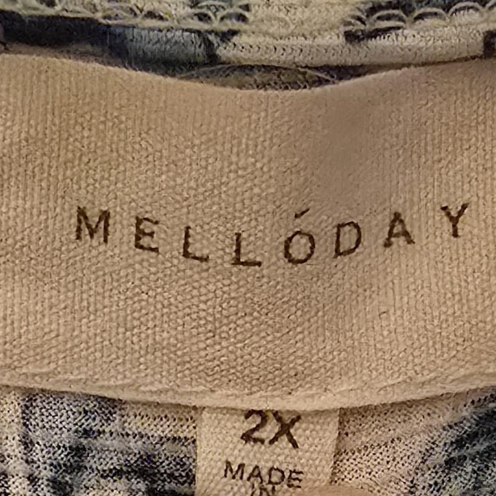 Melloday Women's Plus Size 2X  Blue & White Floral Boho Peasant Top - Picture 2 of 3
